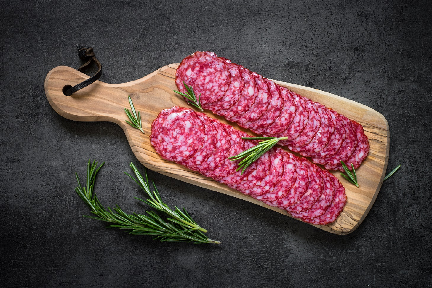 Нарезка салями — фото